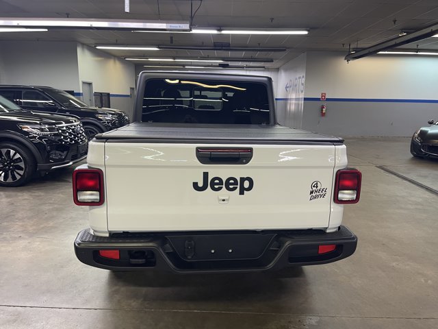 Used 2022 Jeep Gladiator Sport AWD/4WD image 6