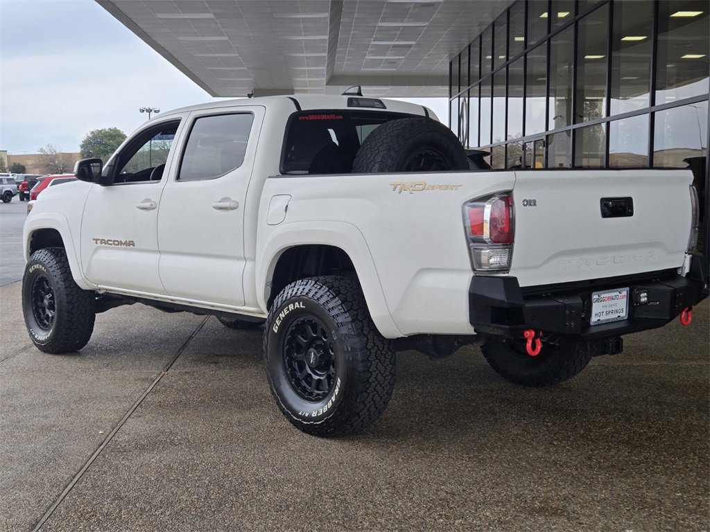 Used 2022 Toyota Tacoma TRD Sport w/ Technology Package image 3