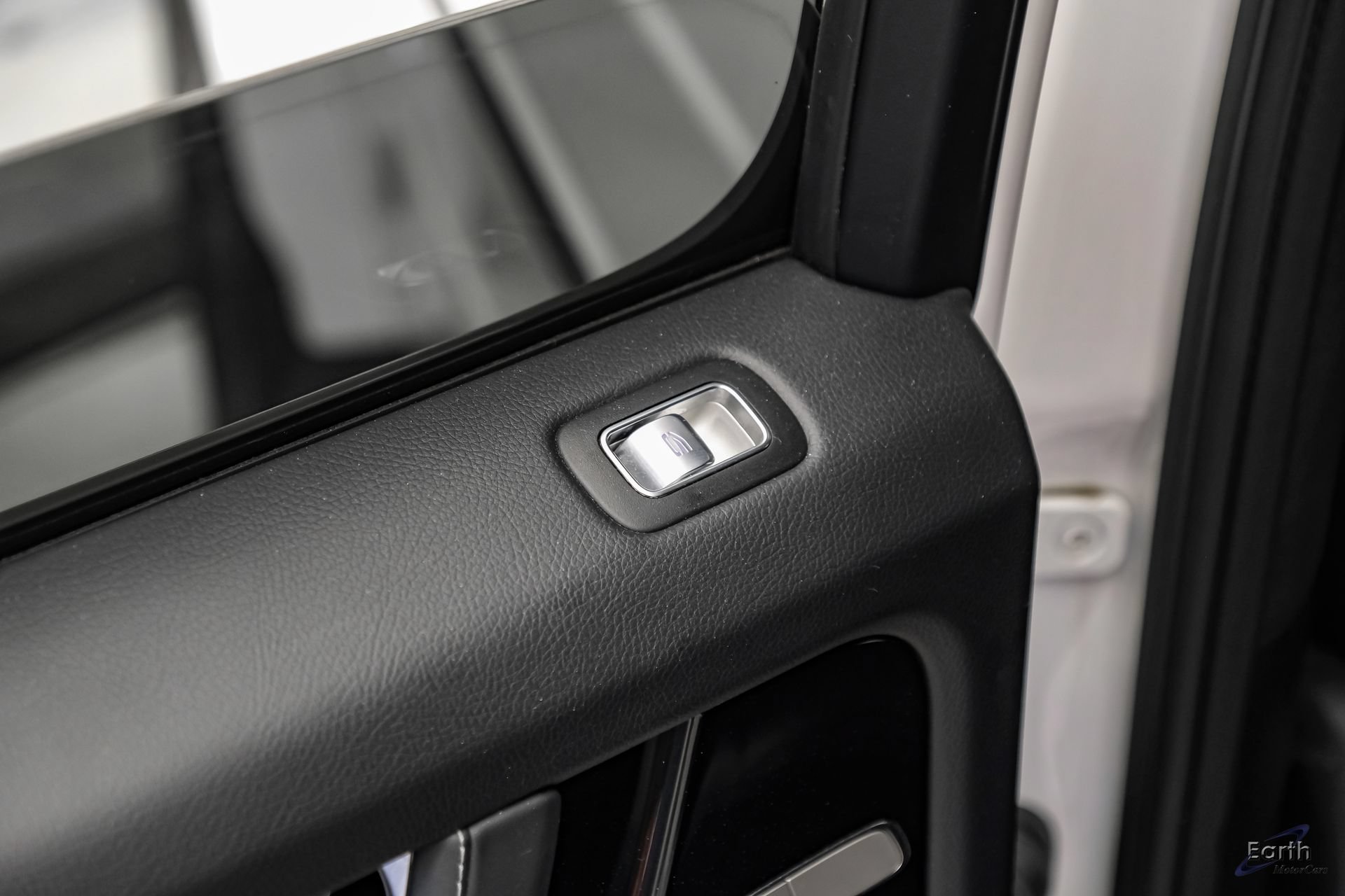 Used 2025 Mercedes-Benz G 550 w/ Exclusive Interior Package image 88