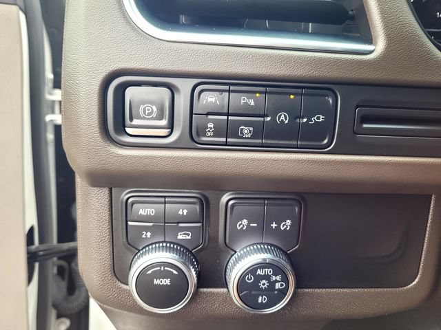 Used 2022 GMC Yukon SLT w/ SLT Premium Package AWD/4WD image 16