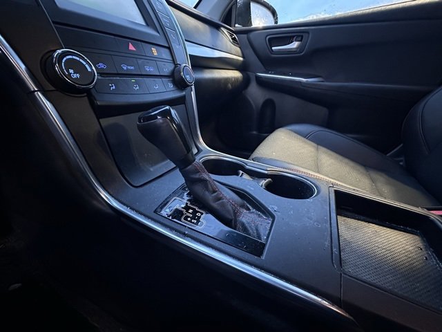 Used 2017 Toyota Camry SE image 14