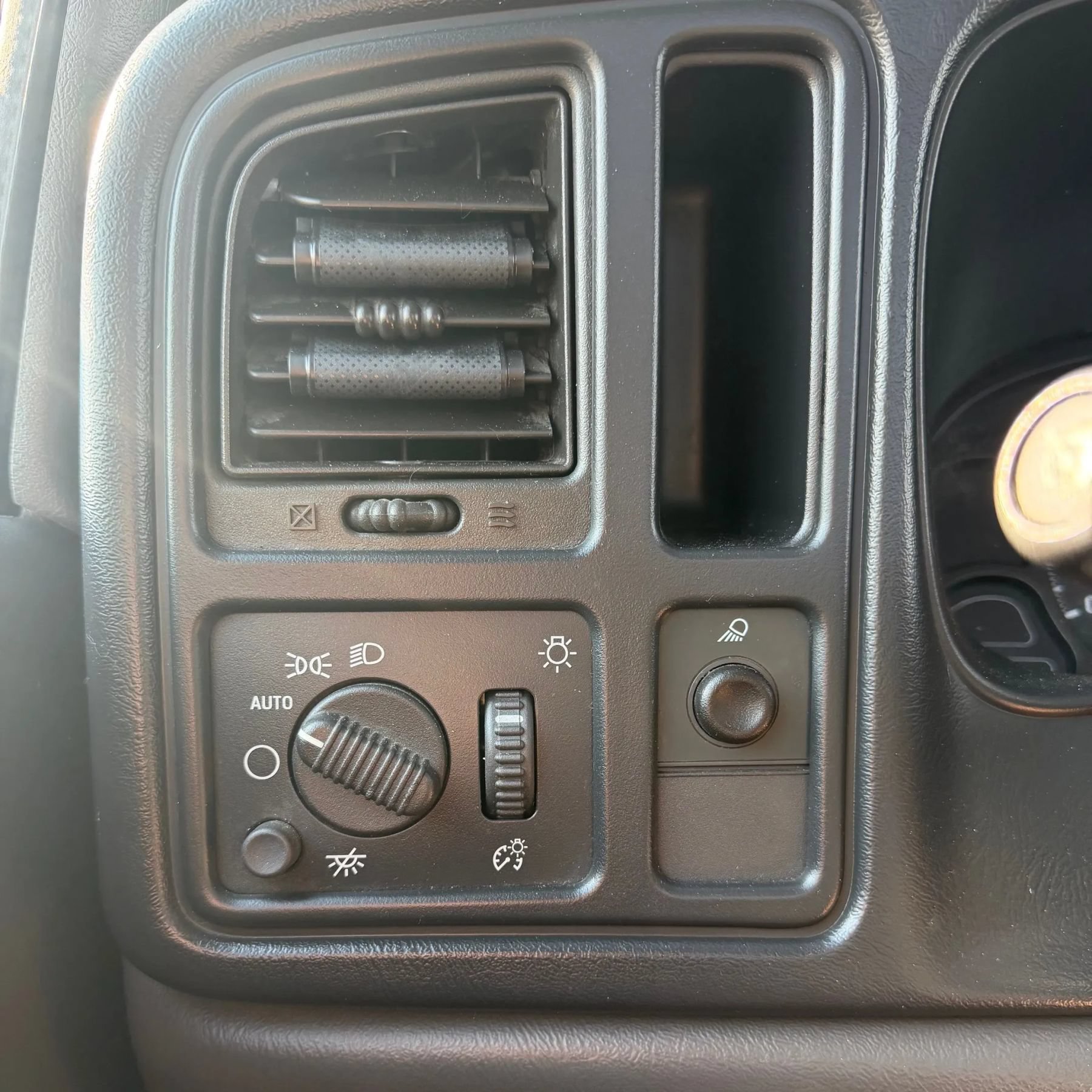 Used 2006 Chevrolet Silverado 1500 W/T RWD image 7