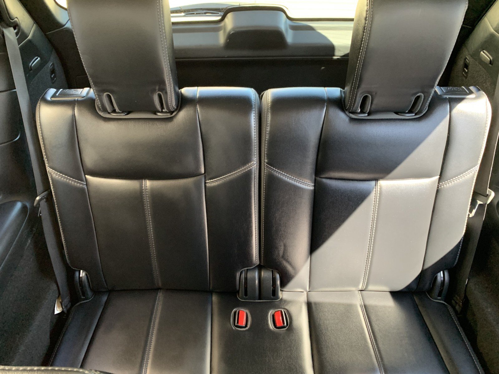 Used 2020 Nissan Pathfinder SL AWD/4WD image 34