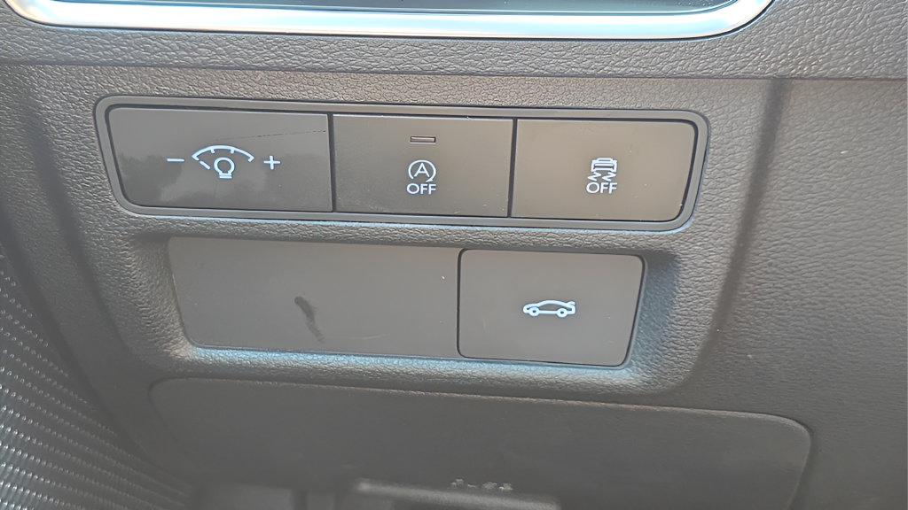 Used 2026 Hyundai Sonata SE FWD image 25