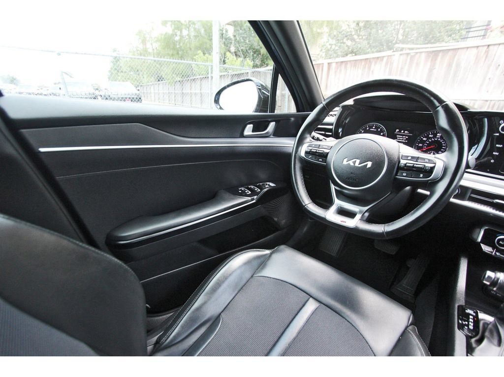 Used 2022 Kia K5 GT-Line w/ GT-Line FWD Premium Package image 9