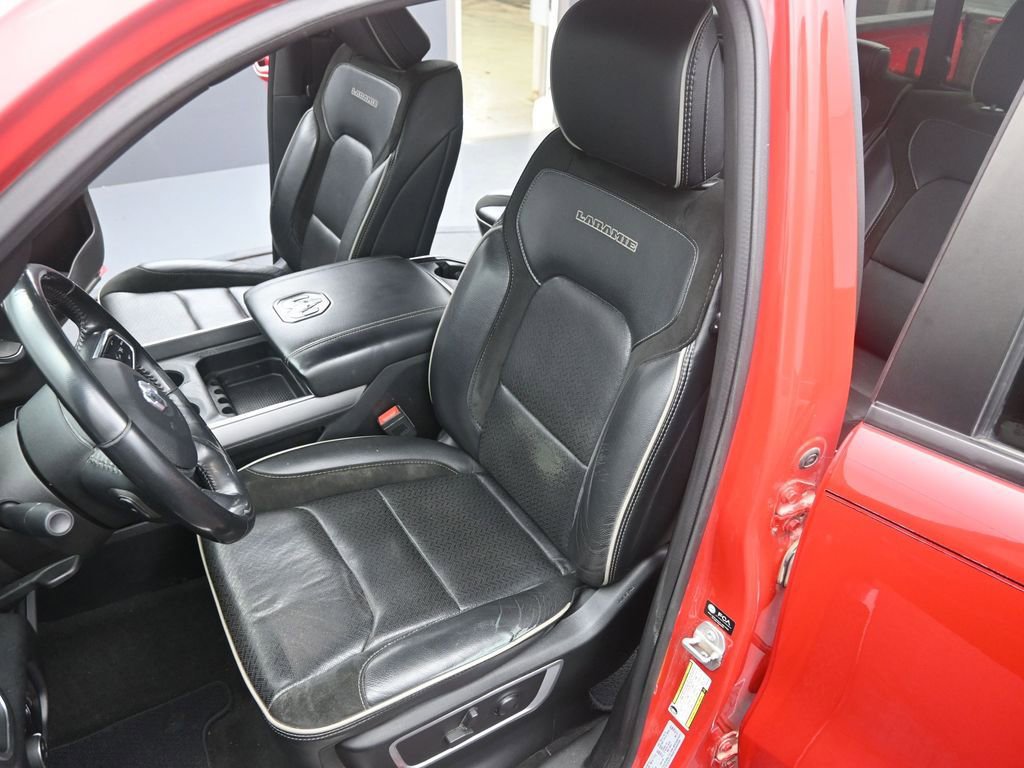 Used 2022 RAM 1500 Laramie w/ Sport Appearance Package image 11