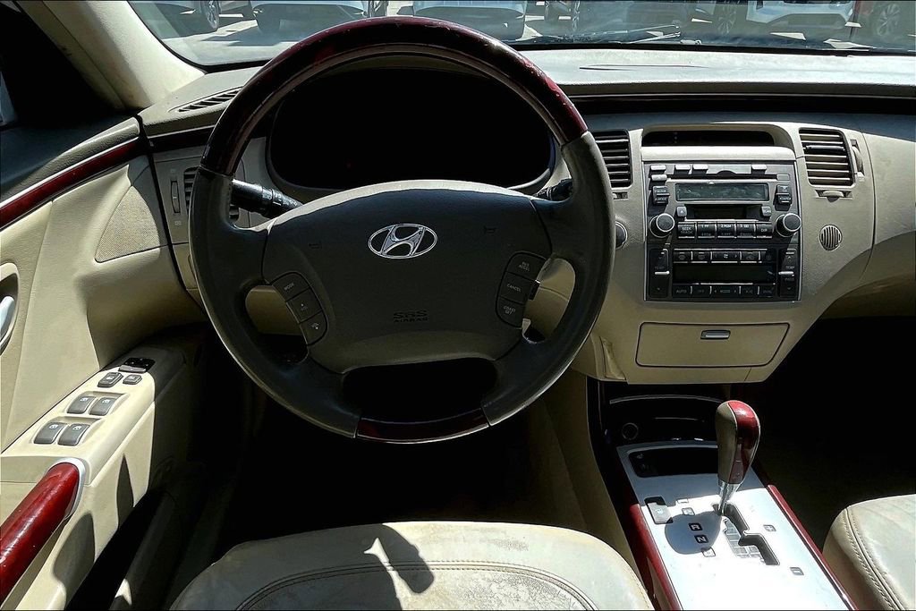 Used 2006 Hyundai Azera SE image 5