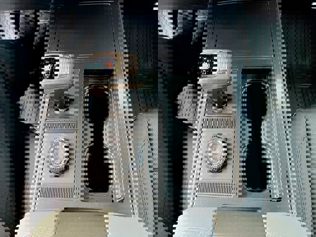 New 2025 GMC Hummer EV 2X image 39