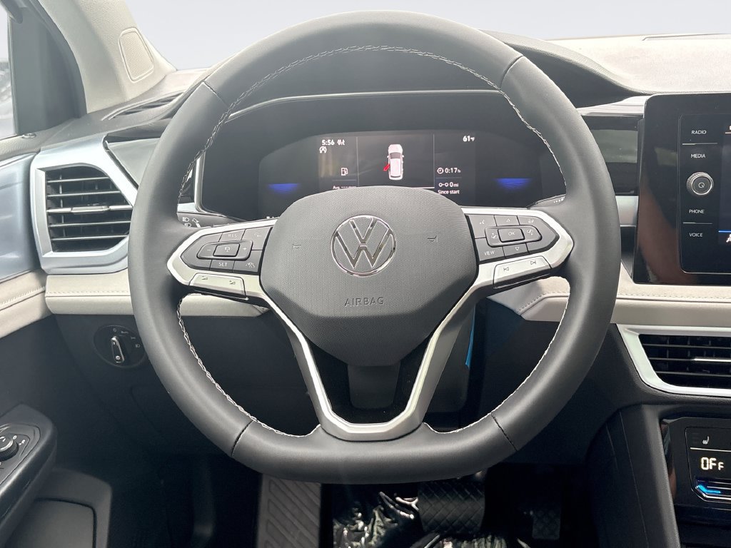 New 2026 Volkswagen Taos SE AWD/4WD image 11