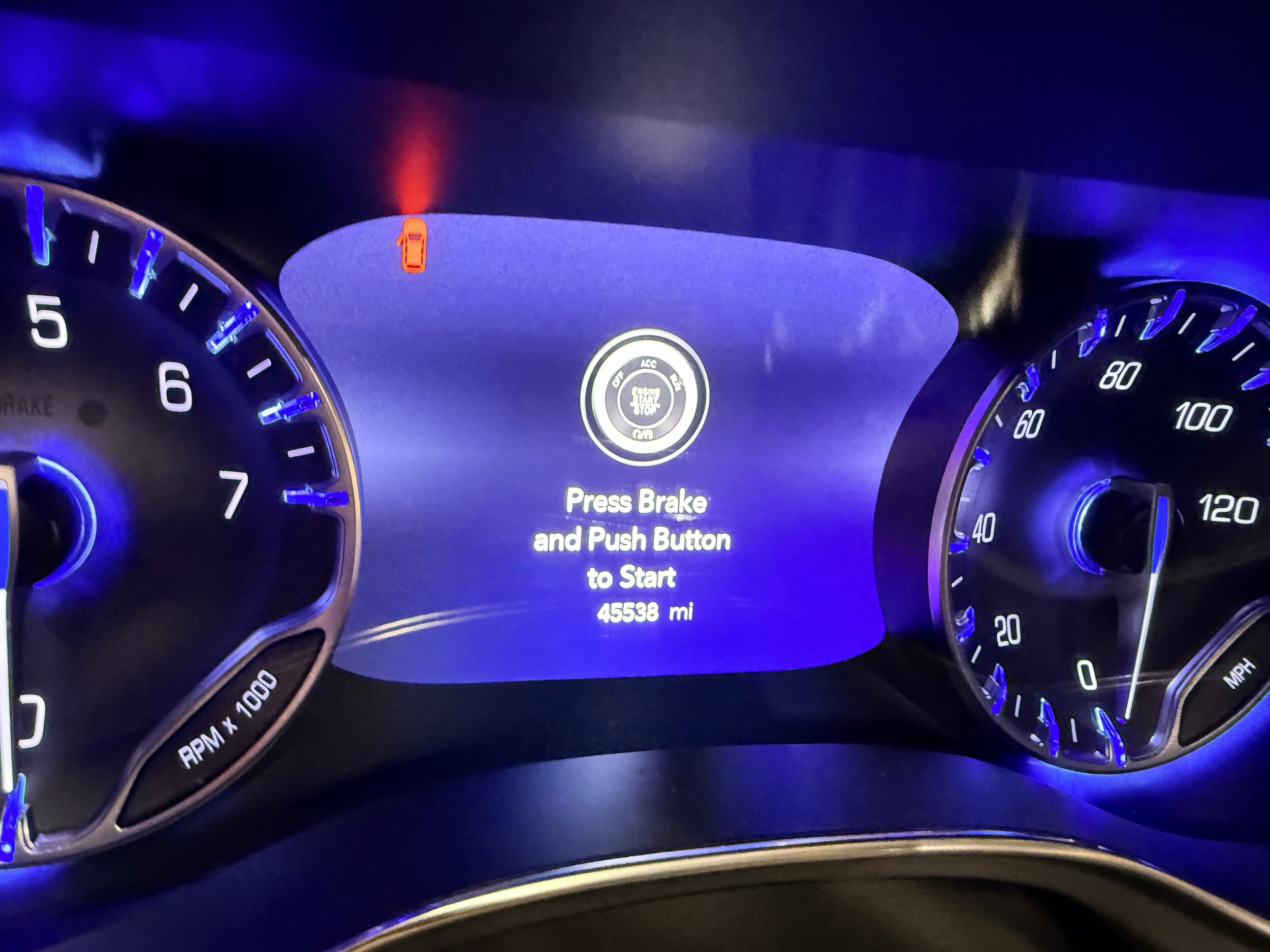 Used 2025 Chrysler Pacifica Limited FWD image 5