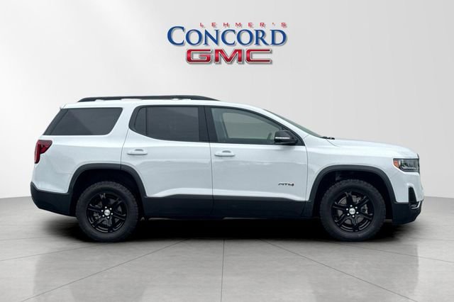 Used 2023 GMC Acadia AT4 w/ Technology Package image 3
