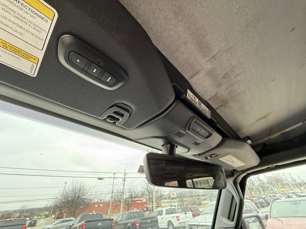 Used 2022 Jeep Wrangler Unlimited Rubicon w/ Cold Weather Group image 24