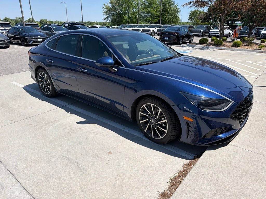 Used 2020 Hyundai Sonata Limited w/ Cargo Package FWD image 1