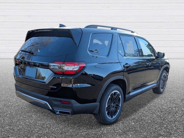 New 2026 Honda Pilot Touring image 5