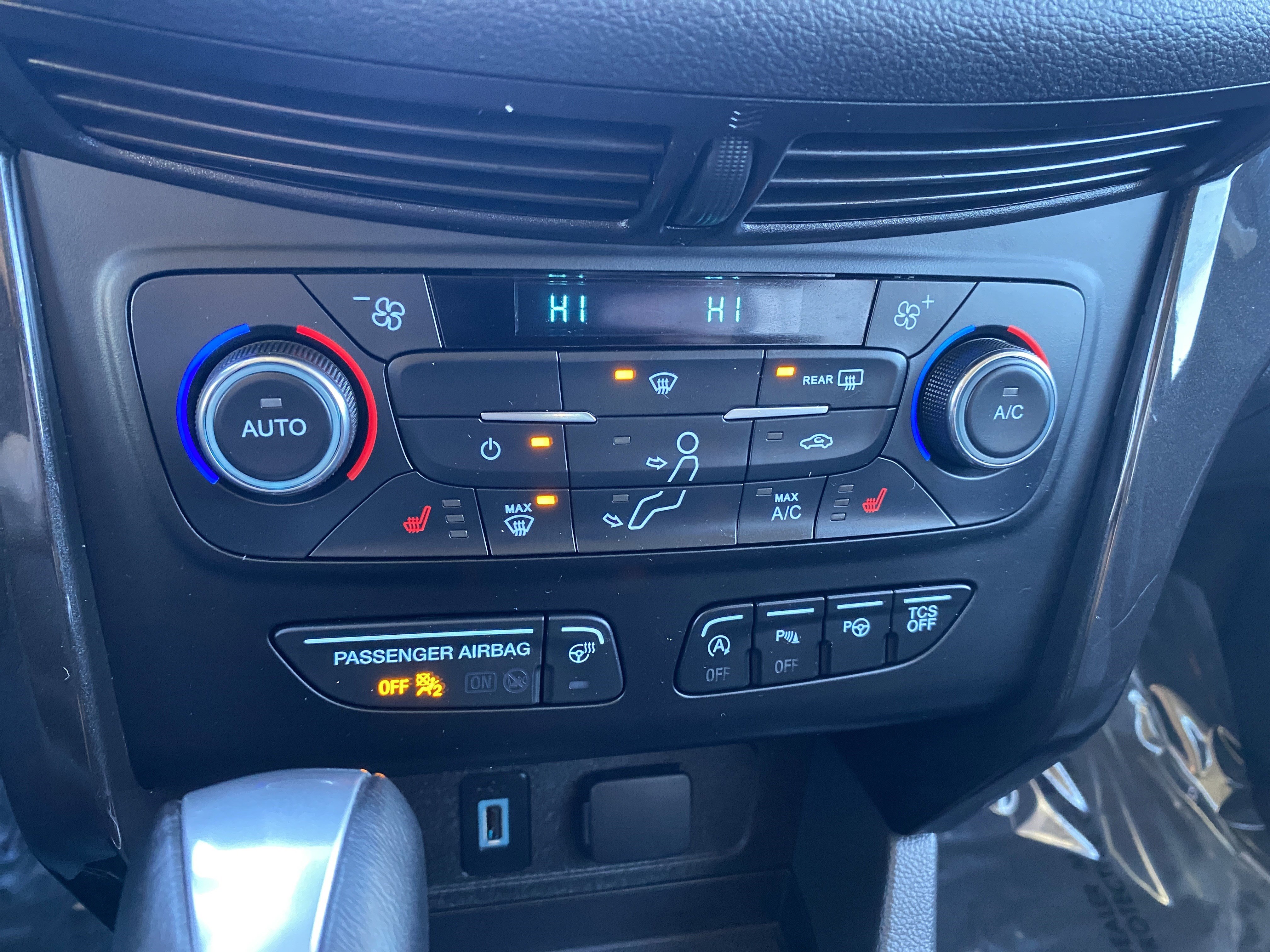 Used 2017 Ford Escape Titanium w/ Equipment Group 301A image 34