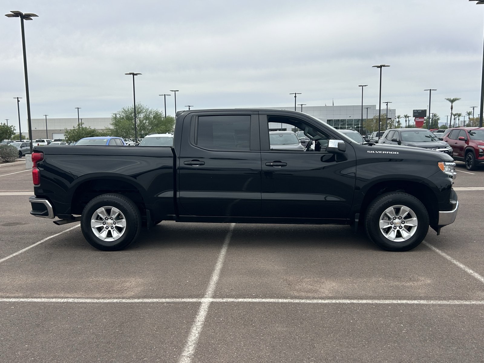 Certified 2025 Chevrolet Silverado 1500 LT RWD image 6