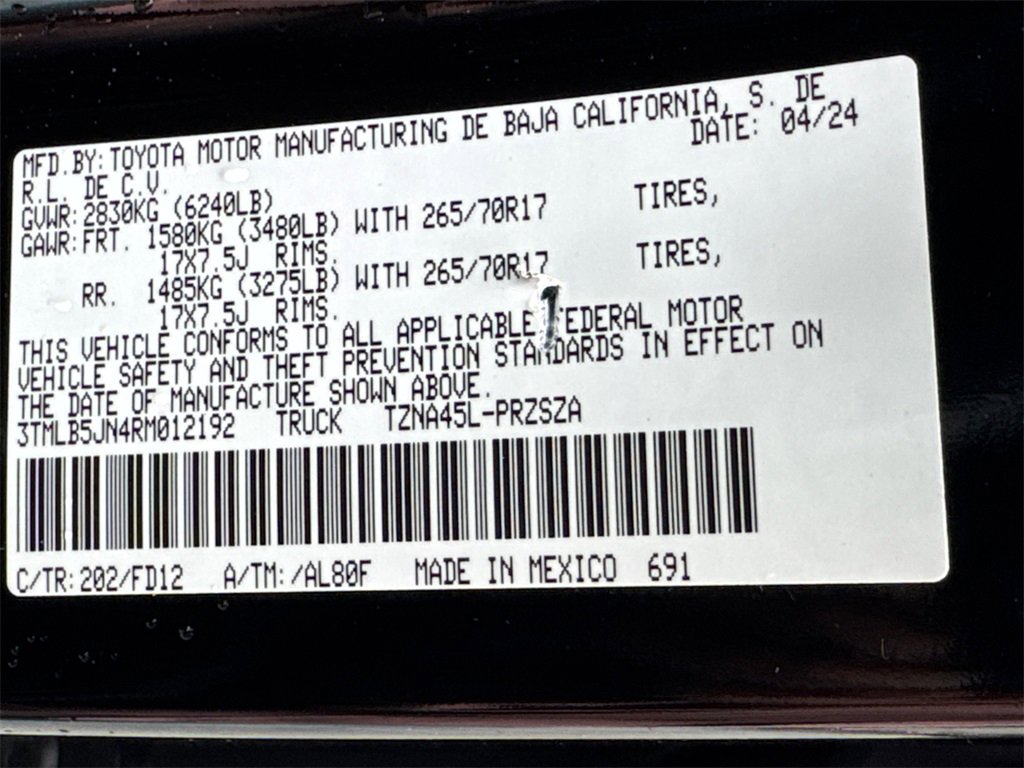 Used 2024 Toyota Tacoma TRD Off-Road image 31
