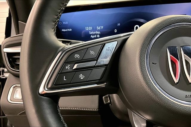 Used 2025 Buick Enclave Avenir FWD image 26