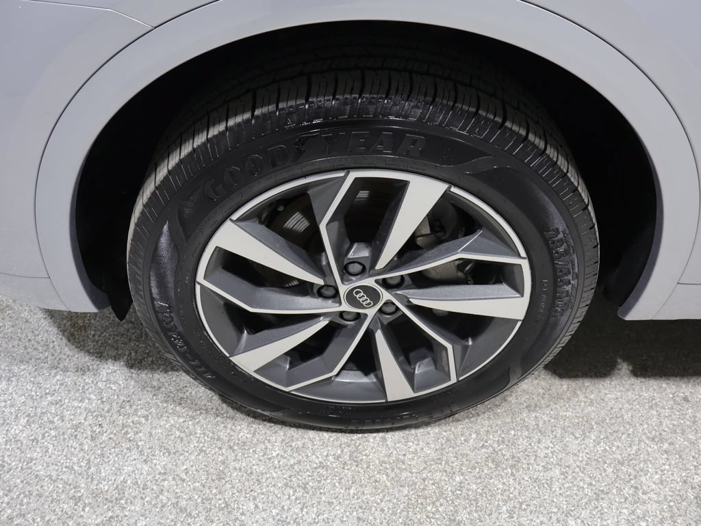 Used 2023 Audi Q5 2.0T Premium Plus AWD/4WD image 8