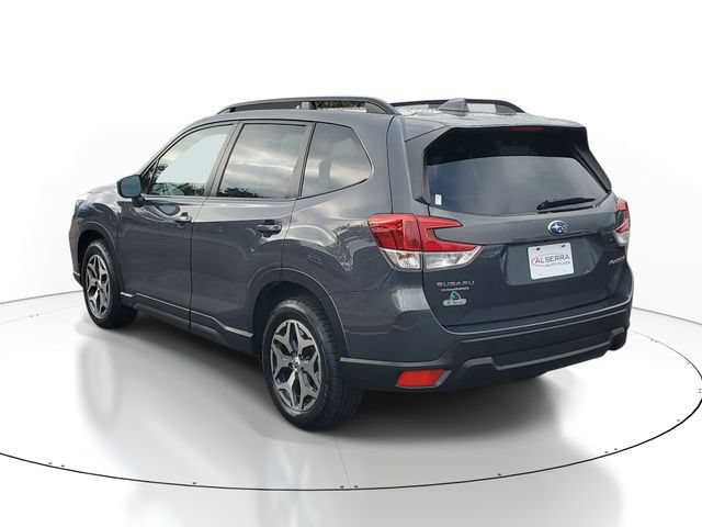 Used 2021 Subaru Forester Premium AWD/4WD image 3