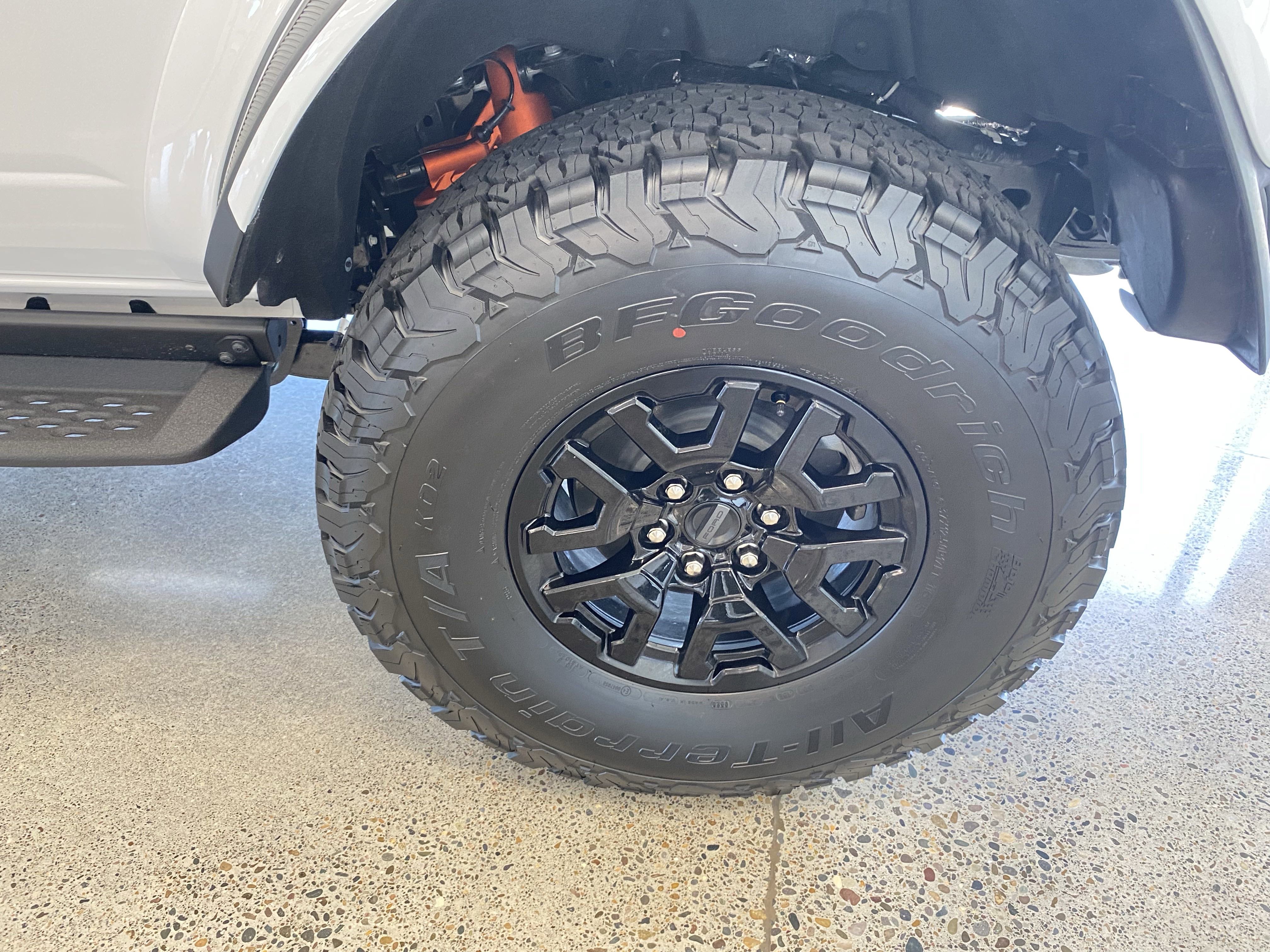 New 2025 Ford Bronco Raptor w/ Interior Carbon Fiber Pack image 20