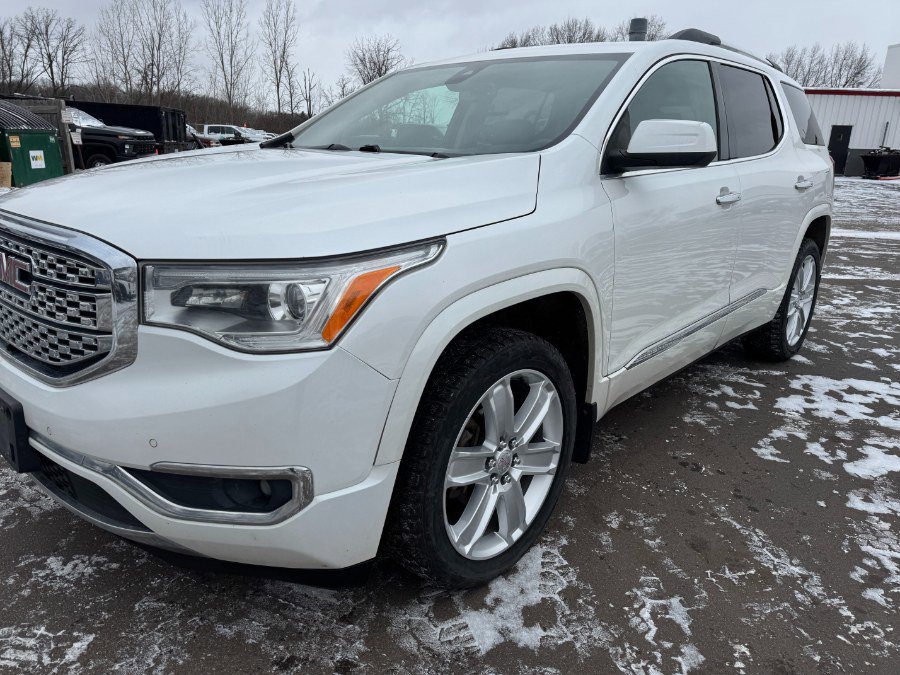 Used 2017 GMC Acadia Denali w/ Technology Package image 9