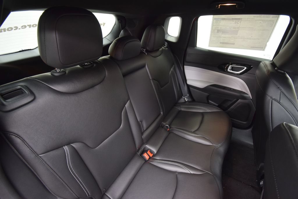 New 2026 Jeep Compass Limited AWD/4WD image 17