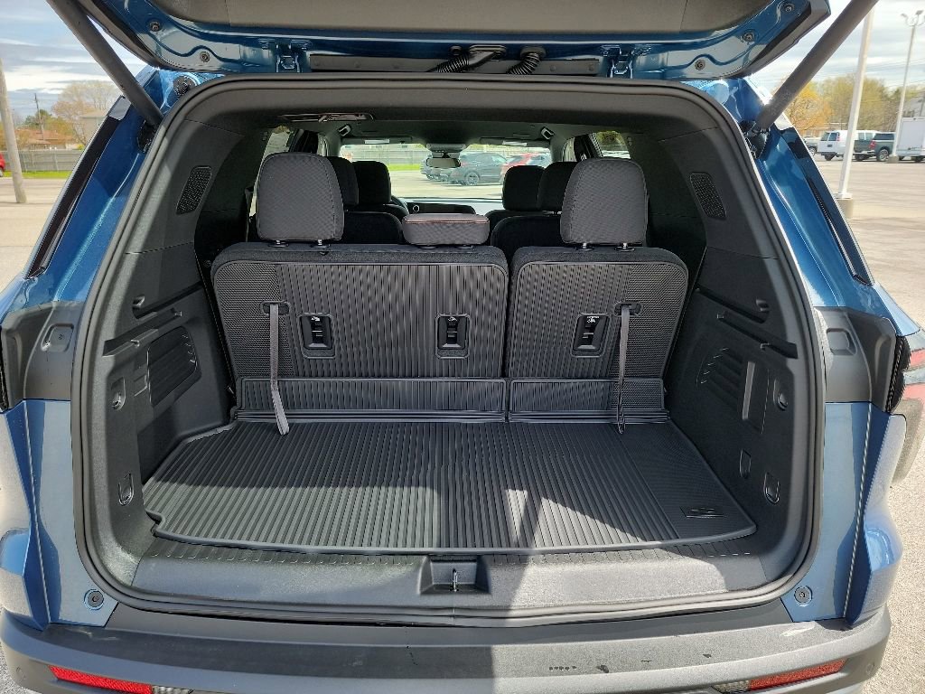 New 2026 Chevrolet Traverse LT AWD/4WD image 16