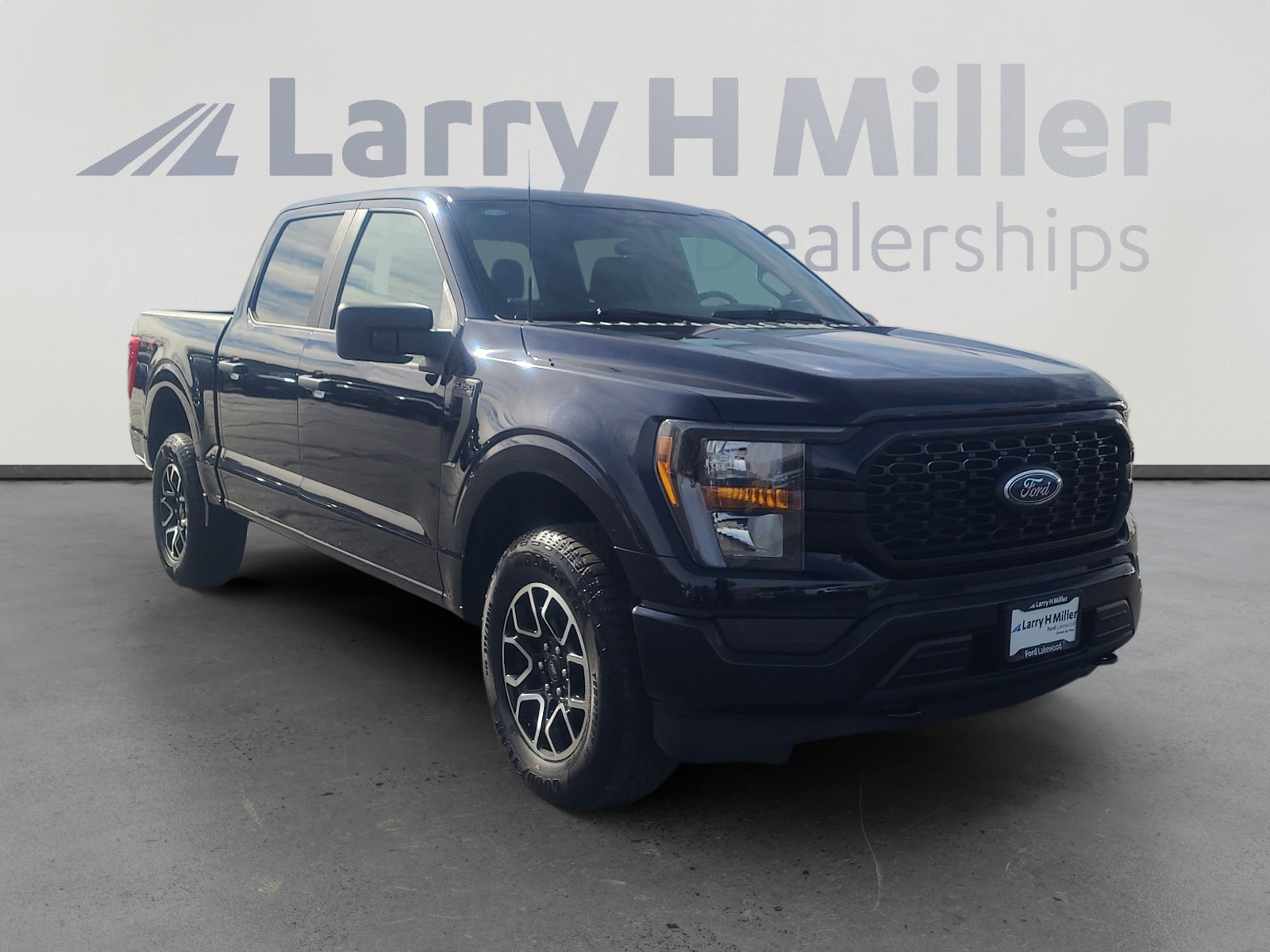 Certified 2023 Ford F150 XL w/ STX Appearance Package image 7