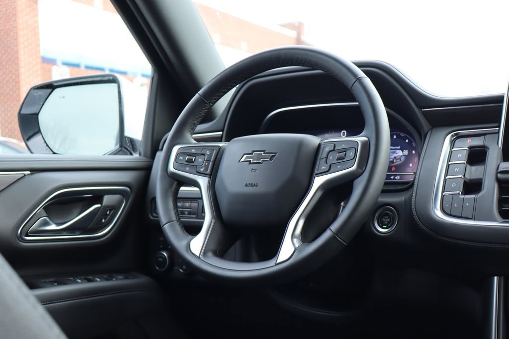 Used 2023 Chevrolet Suburban Z71 w/ Luxury Package image 54