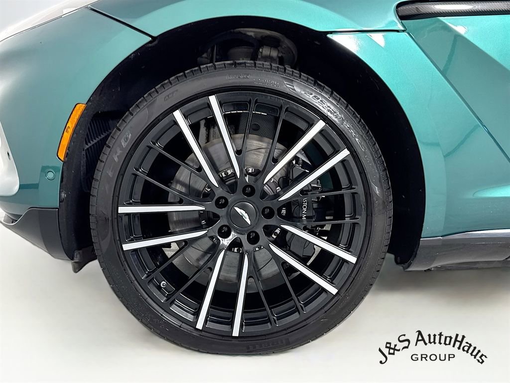 Used 2022 Aston Martin DBX image 39