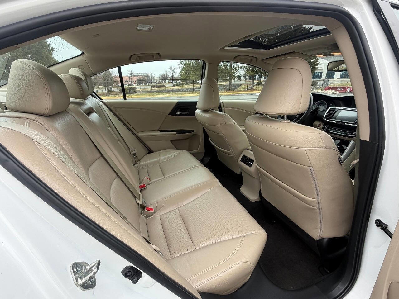 Used 2016 Honda Accord EX-L image 12