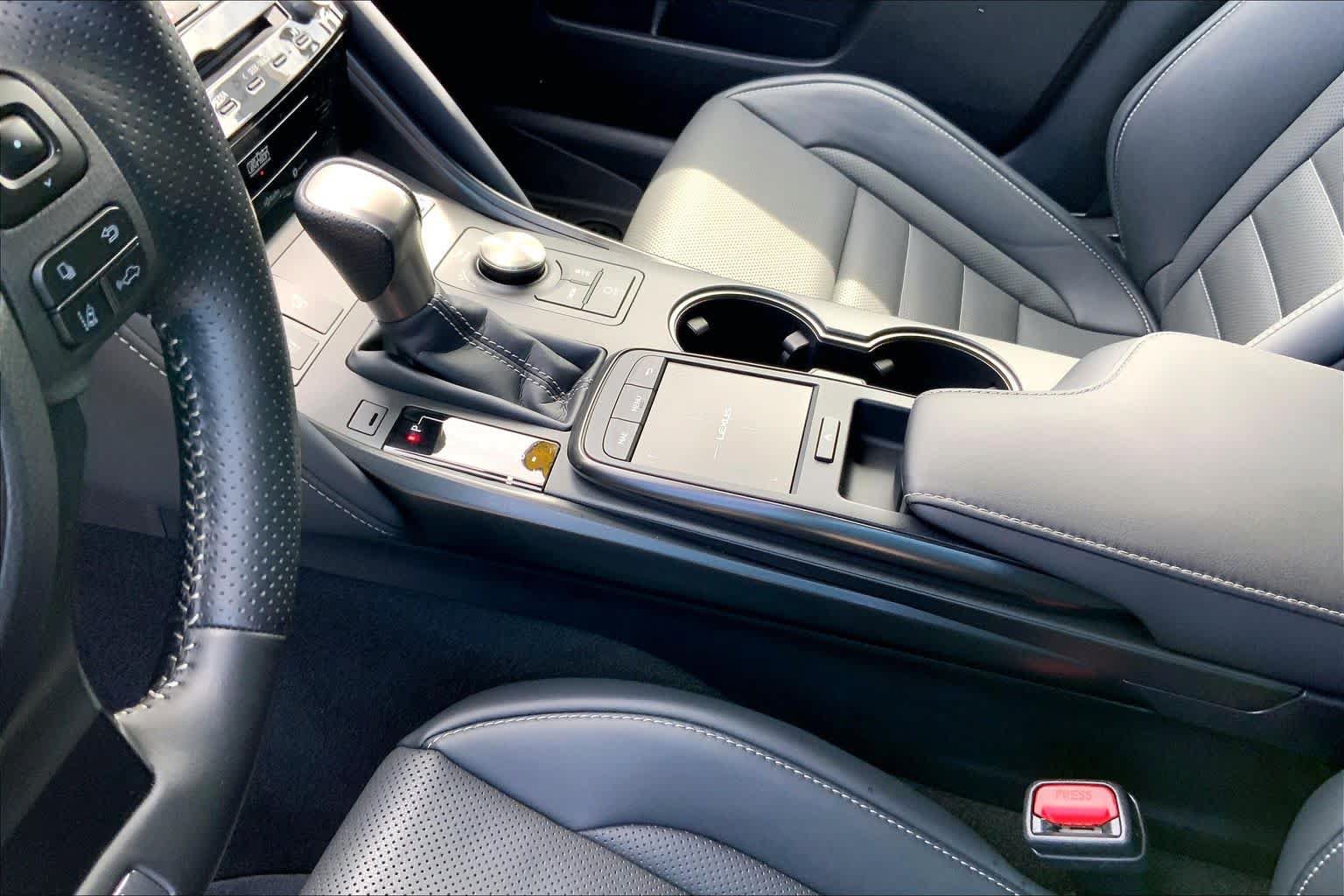 Used 2025 Lexus IS 350 F Sport AWD/4WD image 16