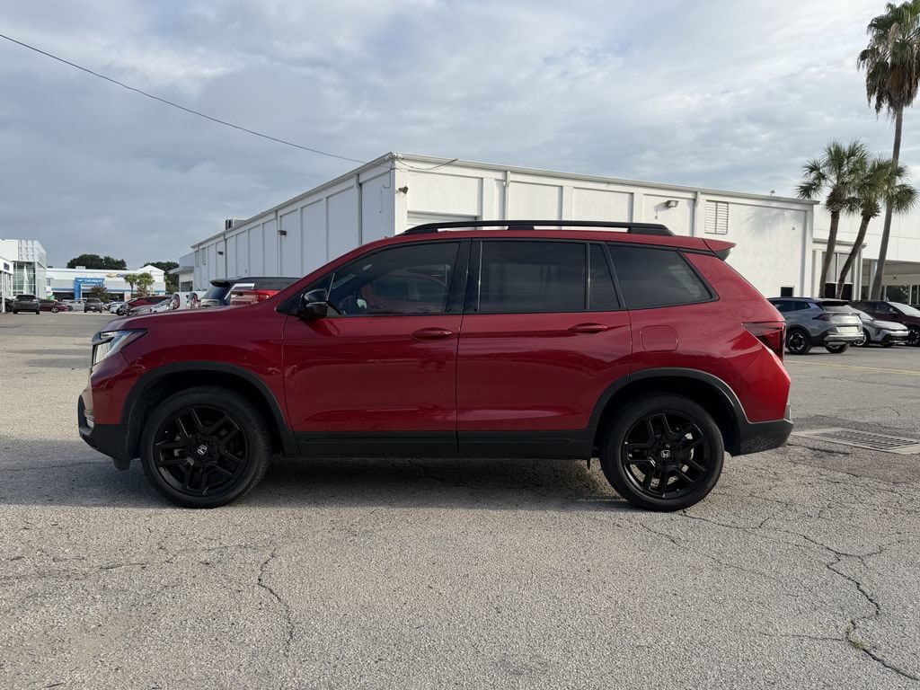 Used 2024 Honda Passport Black Edition image 8