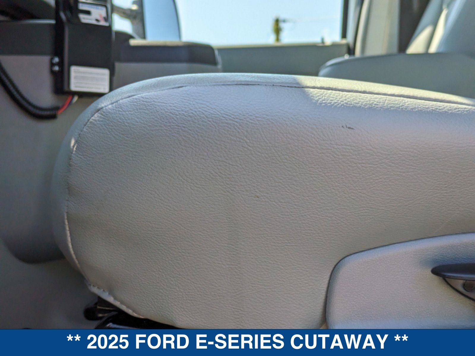 New 2025 Ford E-350 and Econoline 350 Super Duty w/ Power Equipment Group RWD image 19