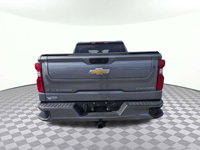 Used 2022 Chevrolet Silverado 1500 Custom w/ Safety Confidence Package RWD image 4