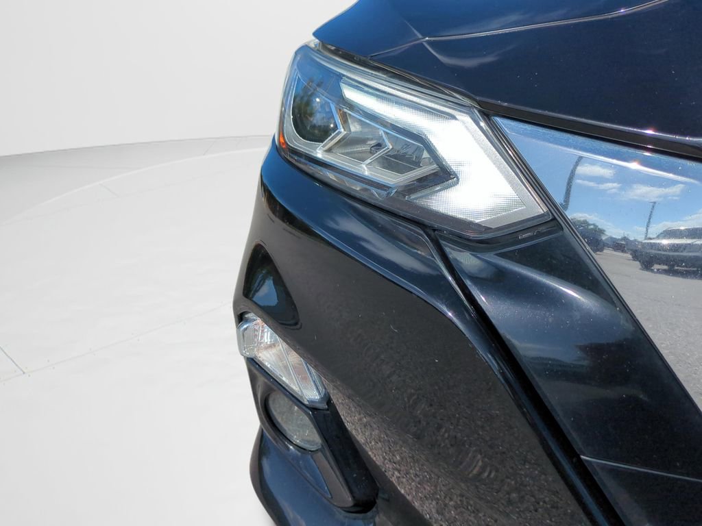 Certified 2020 Nissan Altima 2.0 Platinum image 9