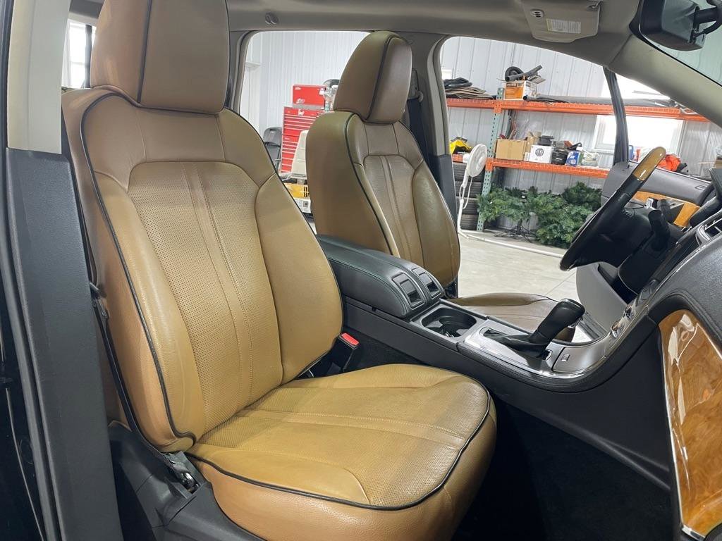 Used 2011 Lincoln MKX AWD w/ 102A Rapid Spec Order Code image 23