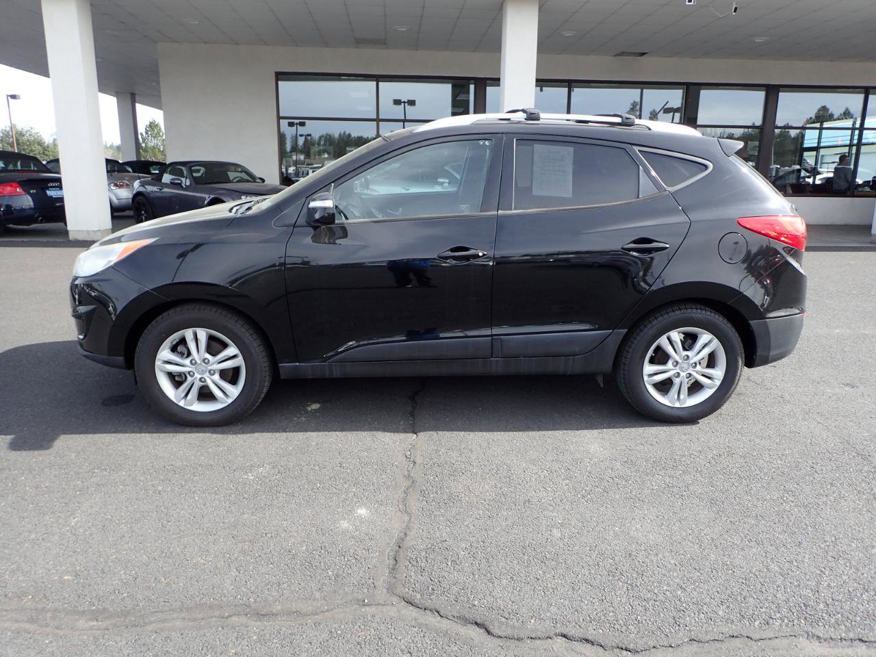 Used 2012 Hyundai Tucson GLS FWD image 2
