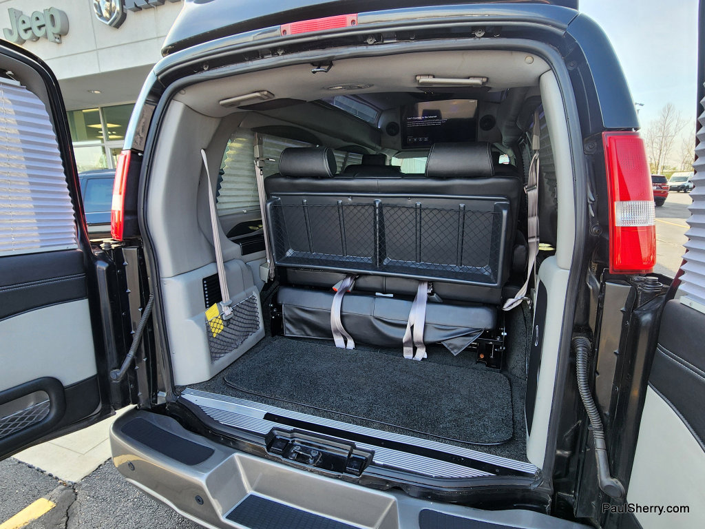 Used 2021 Chevrolet Express 2500 LS w/ Enhanced Convenience Package image 20