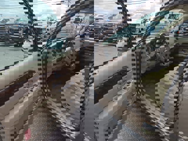 Used 2005 Mercury Grand Marquis GS image 7