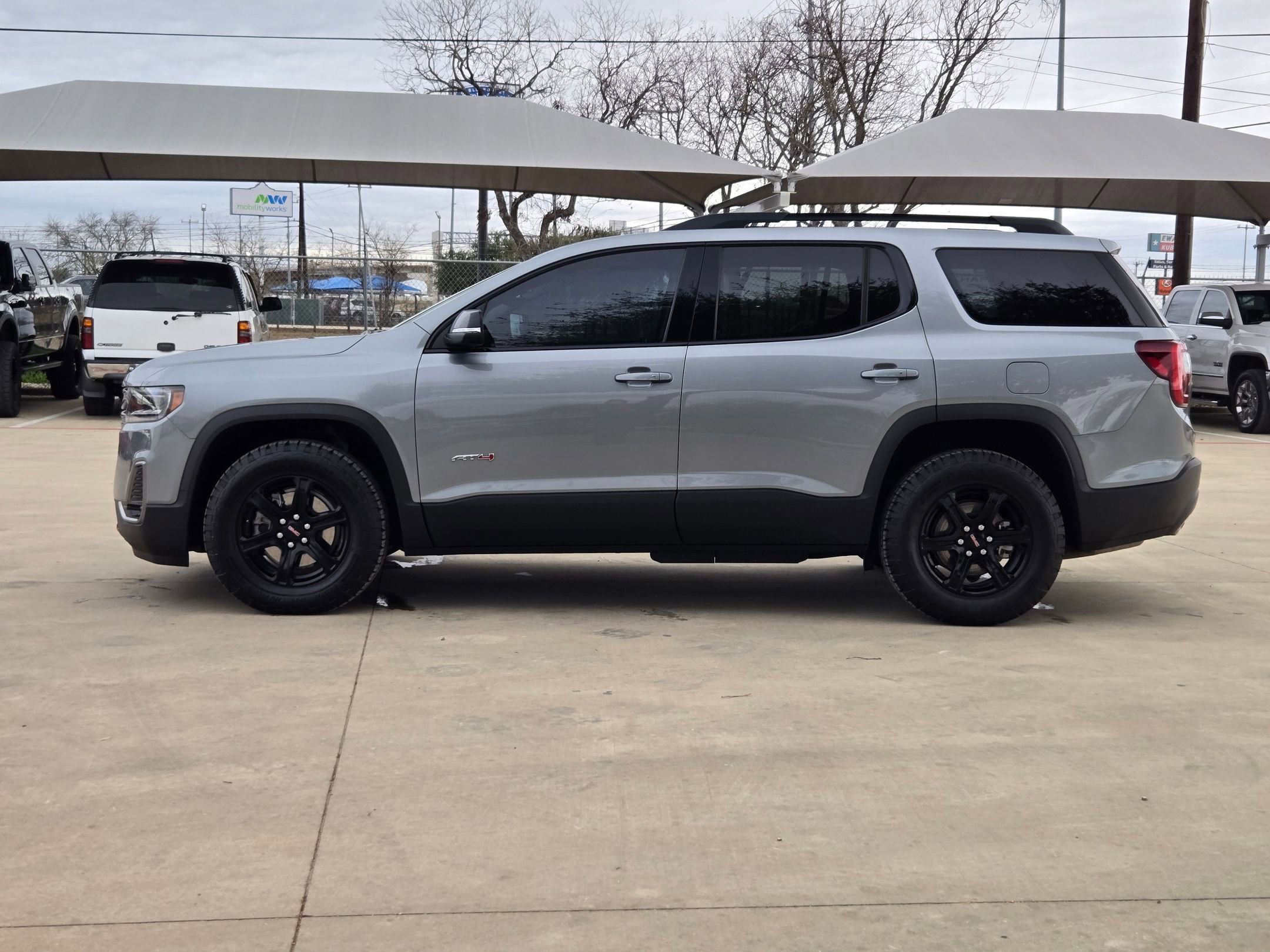 Certified 2023 GMC Acadia AT4 image 6