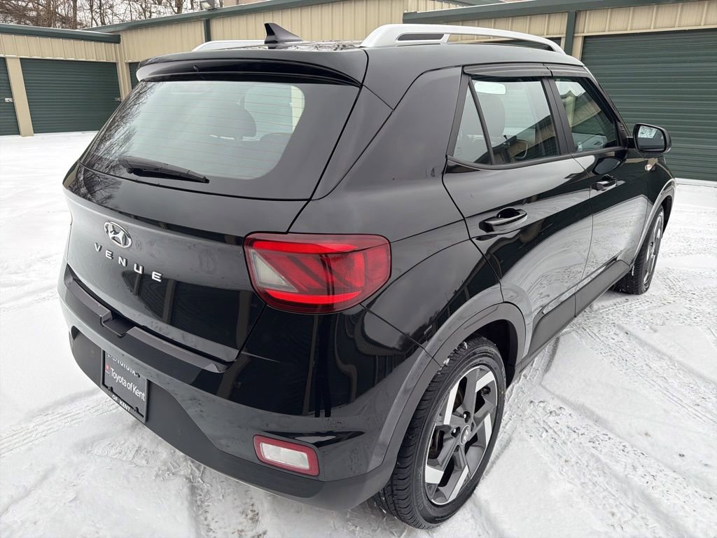Used 2021 Hyundai Venue SEL image 6