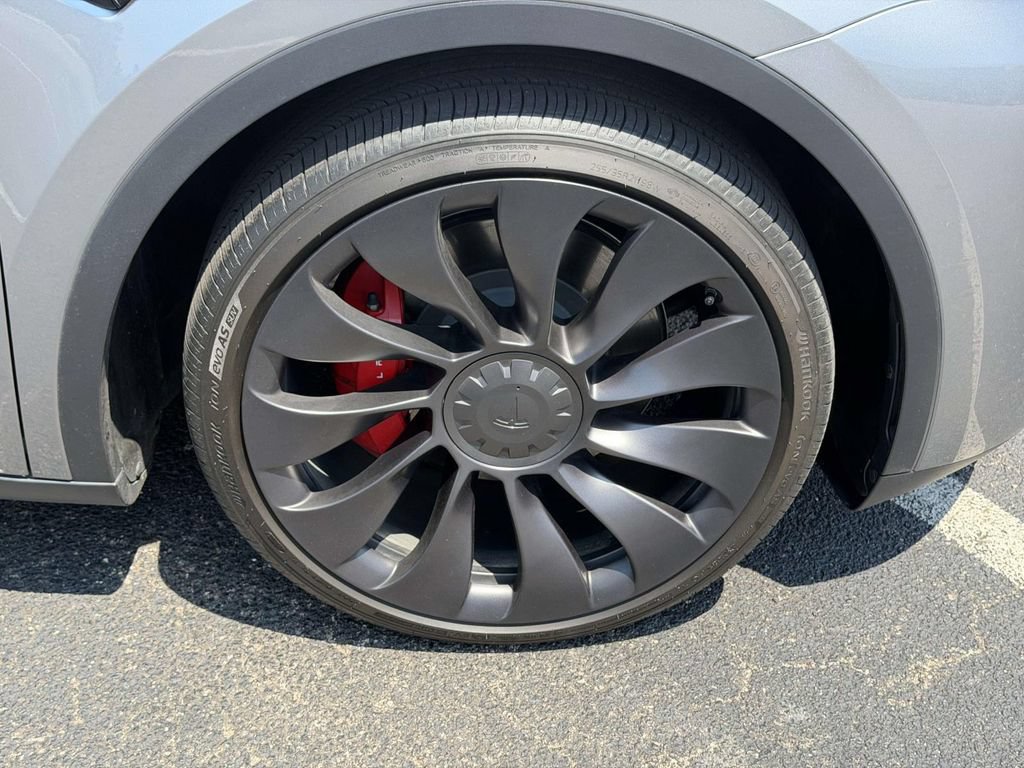 Used 2024 Tesla Model Y Performance AWD/4WD image 24
