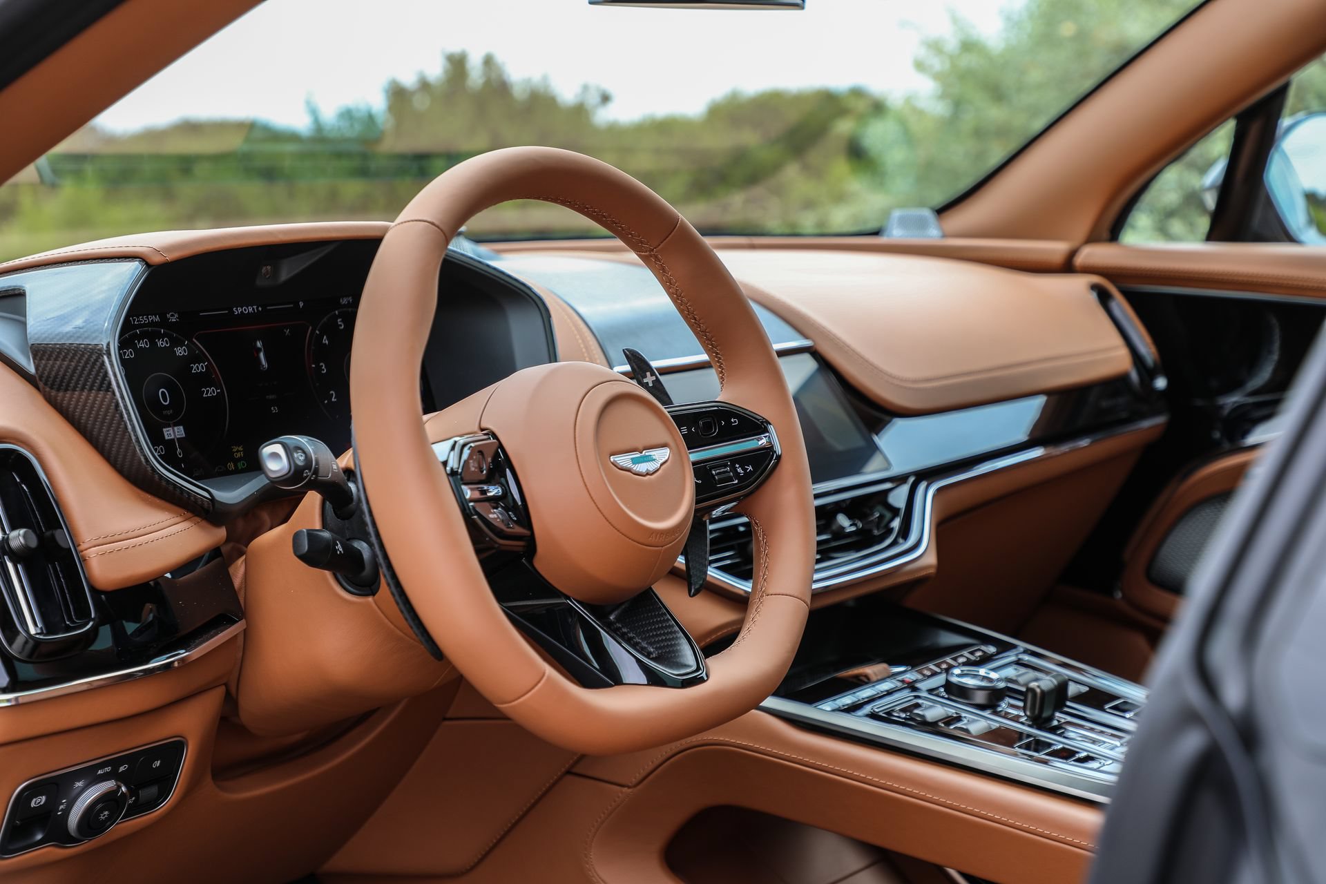 Used 2022 Aston Martin DBX AWD/4WD image 60