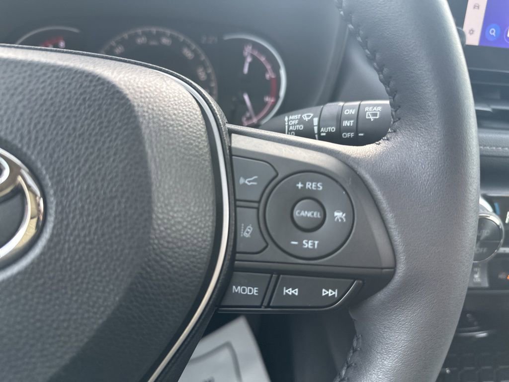 Used 2023 Toyota RAV4 XLE image 16