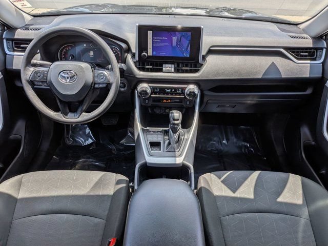 Used 2025 Toyota RAV4 XLE AWD/4WD image 15