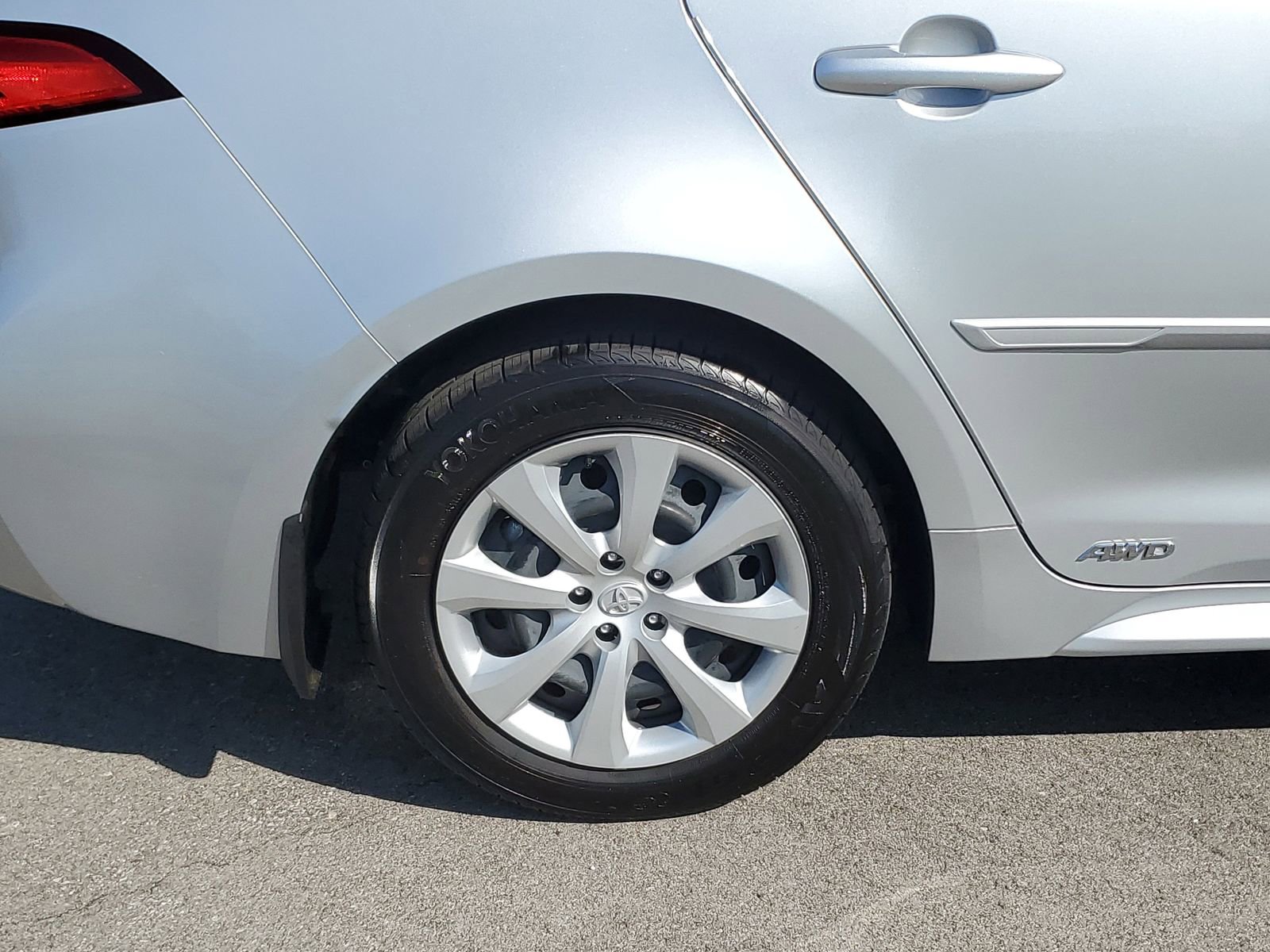 Certified 2025 Toyota Corolla LE w/ Convenience Package AWD/4WD image 5