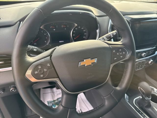Used 2023 Chevrolet Traverse LT image 18