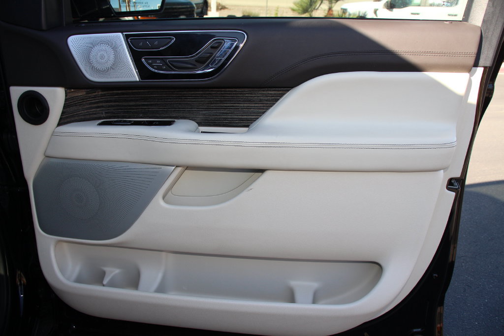 Certified 2023 Lincoln Navigator Black Label AWD/4WD image 23